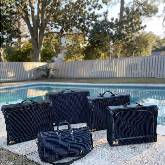 The French Company 1970s Vintage Luxury Luggage - Picture 12 of 16